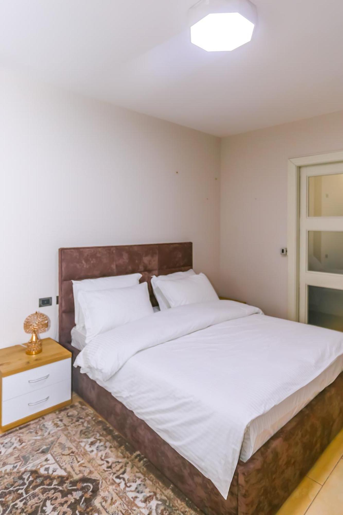 Viatirana By Shqiptrip Apartment Bagian luar foto